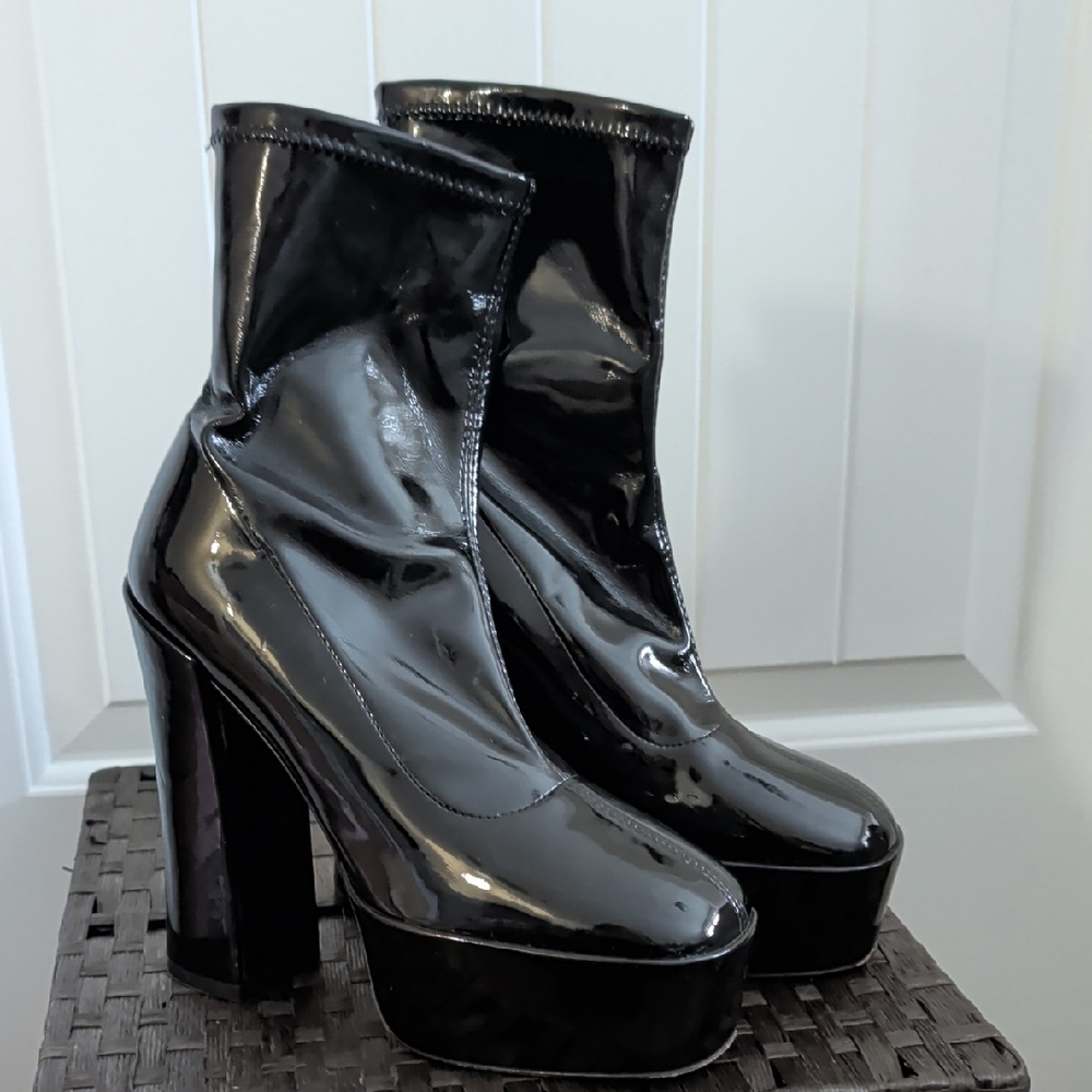 Stuart Weitzman Glossy Black Platform Boots